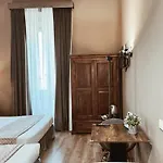 Residenza Sciarra 4* Rome