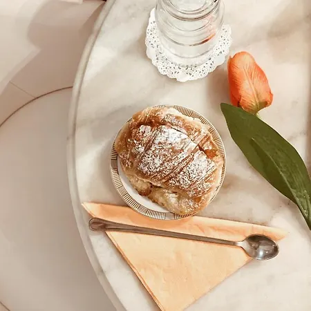 ベッド・アンド・ブレックファスト Residenza Sciarra ローマ