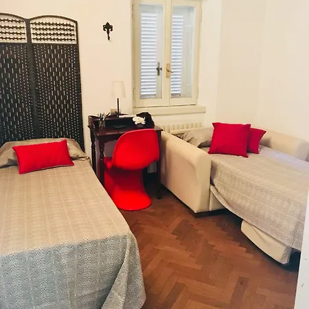 לינה וארוחת בוקר Residenza Sciarra