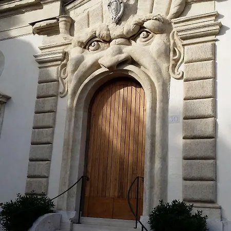 Residenza Sciarra B&B