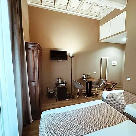 Residenza Sciarra Bed & Breakfast 4*