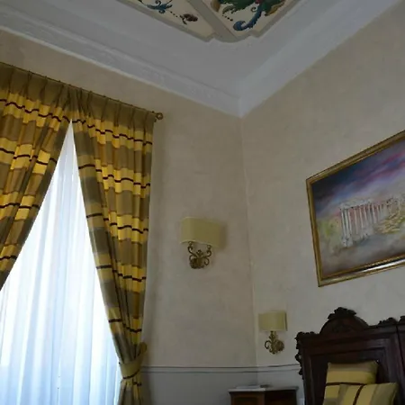 Residenza Sciarra Bed & Breakfast 4*